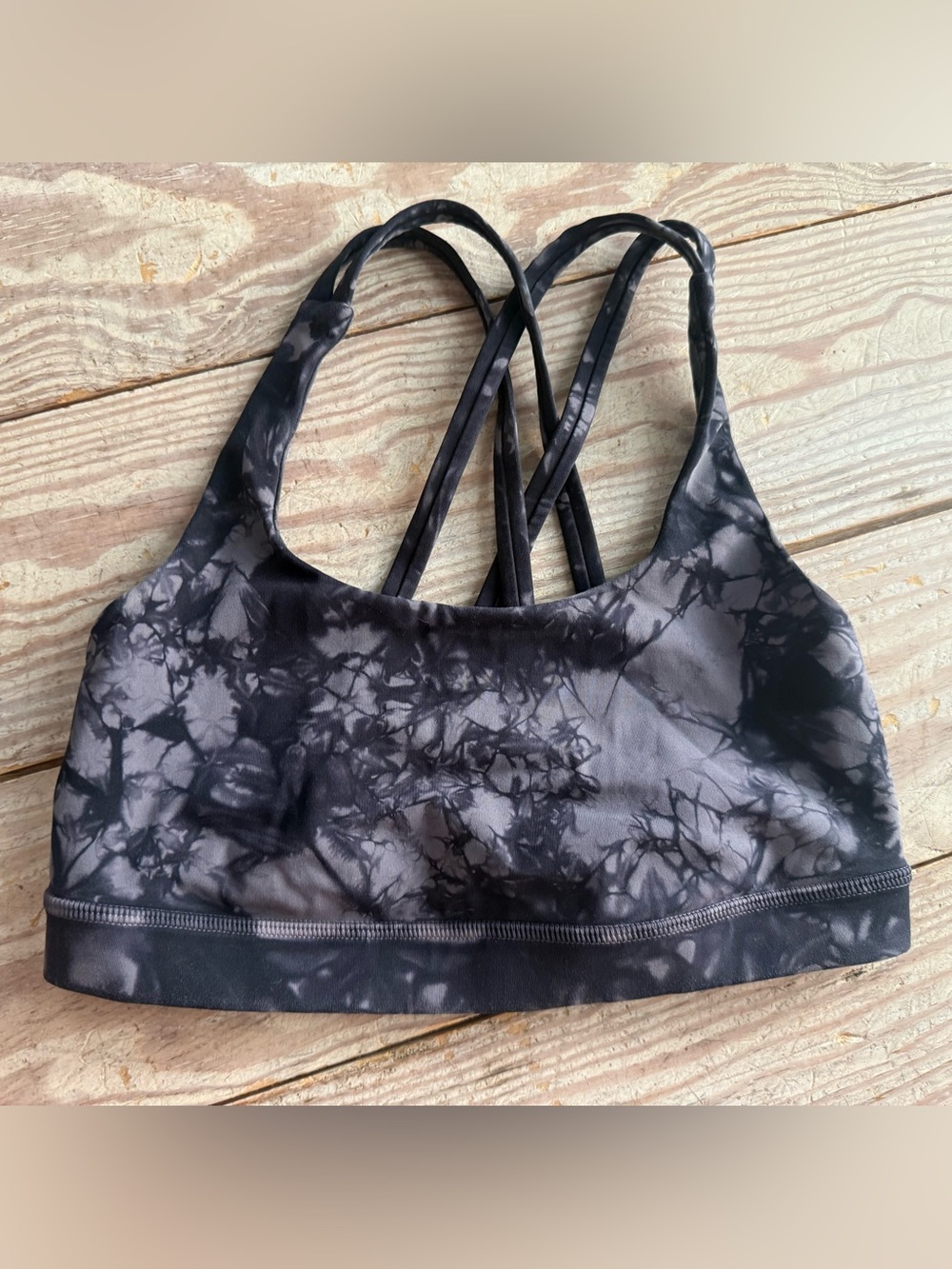 Lululemon Energy Bra Size 4 Tie Dye